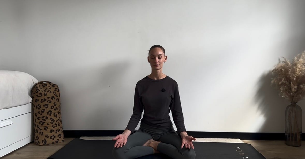 Retention respiratoire dans les postures 